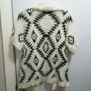 Lauren Michelle Cardigan Aztec Print